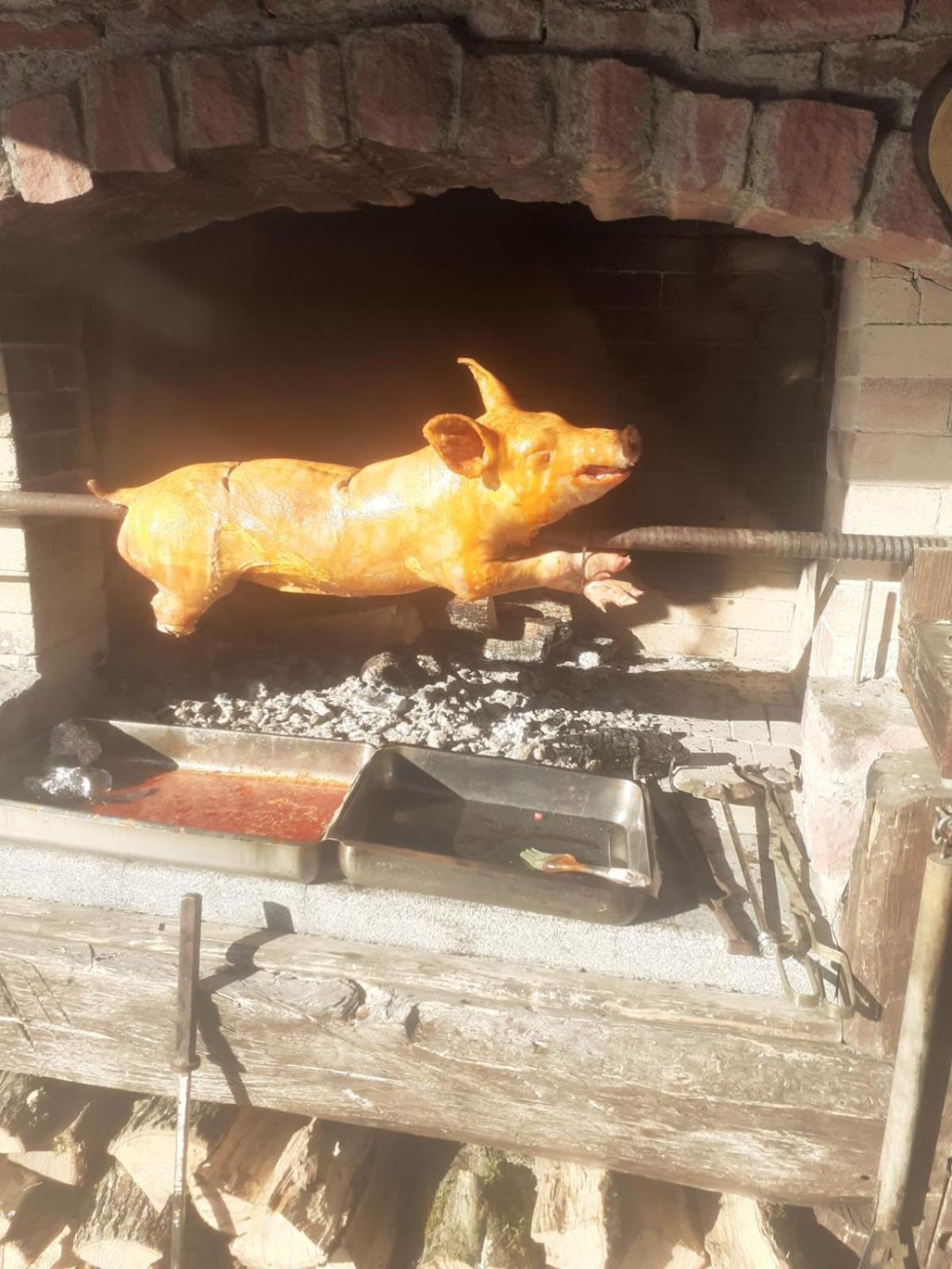 Парк - Хотел Макензен Melnik  Buitenkant foto