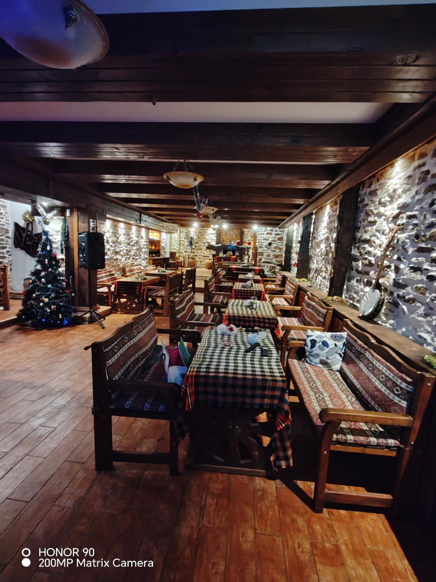 Парк - Хотел Макензен Melnik  Buitenkant foto